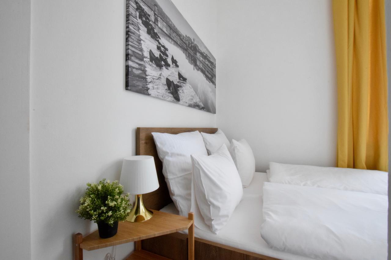 Standard Apartment By Hi5 - Bazilika Suite Budapest Eksteriør billede