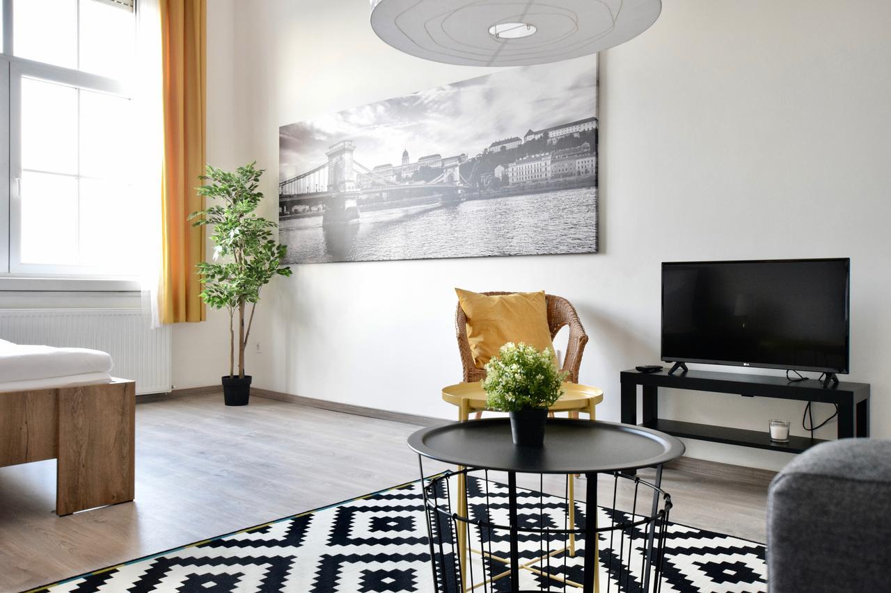 Standard Apartment By Hi5 - Bazilika Suite Budapest Eksteriør billede